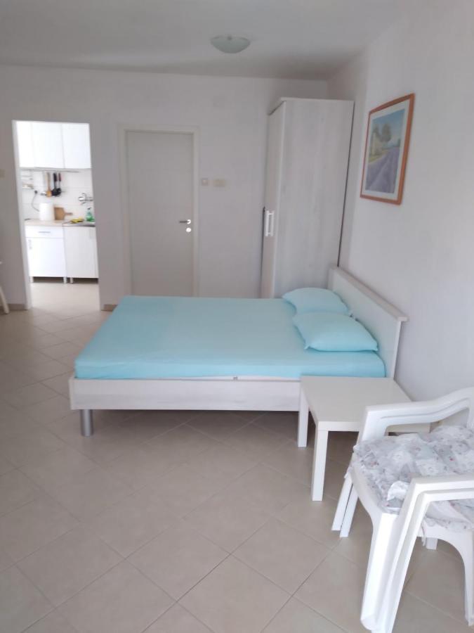 Apartment Perla - 150M From The Sea Novi Vinodolski Extérieur photo